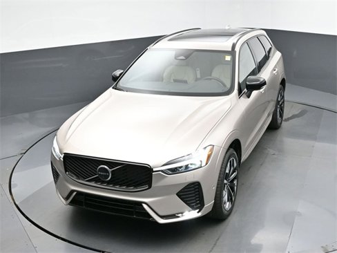 New 2026 Volvo XC60 B5 Plus w/ Protection Package Premier image 46