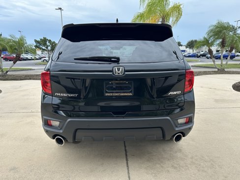 Used 2023 Honda Passport EX-L image 5
