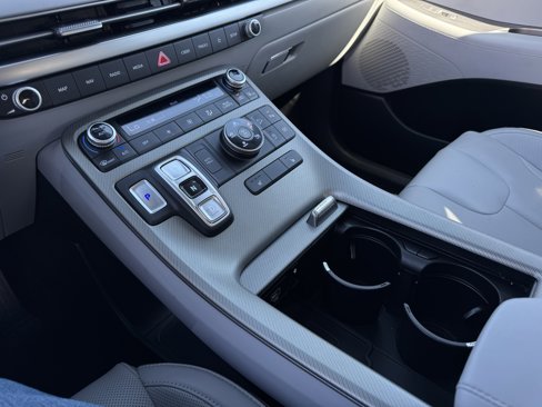 Used 2025 Hyundai Palisade SEL image 25