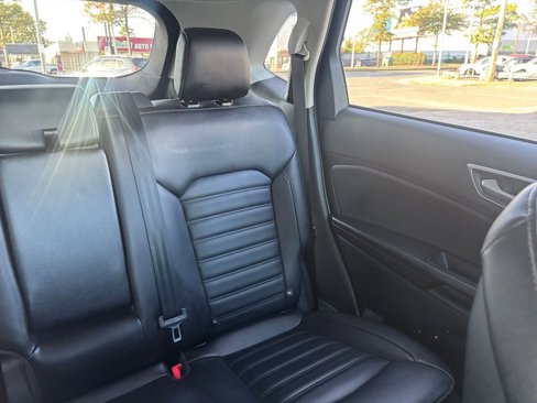 Used 2024 Ford Edge SEL image 32
