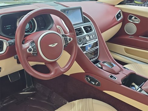 Used 2019 Aston Martin DB11 Volante image 7