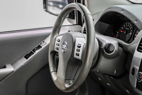 Used 2021 Nissan Frontier SV w/ Midnight Edition Floor Mats image 24