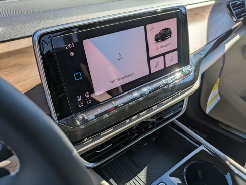 New 2025 Volkswagen Atlas SE image 18