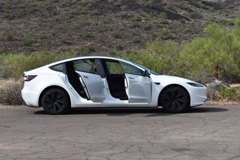 Used 2024 Tesla Model 3 Long Range image 9