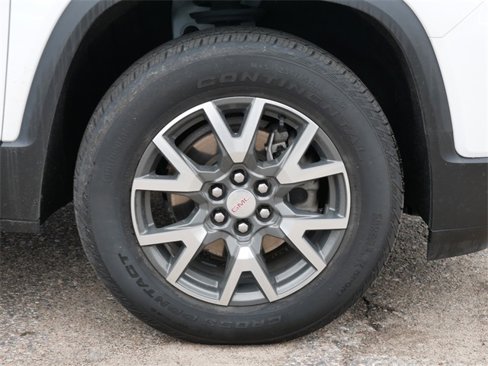 Used 2023 GMC Acadia SLE w/ Driver Convenience Package image 9