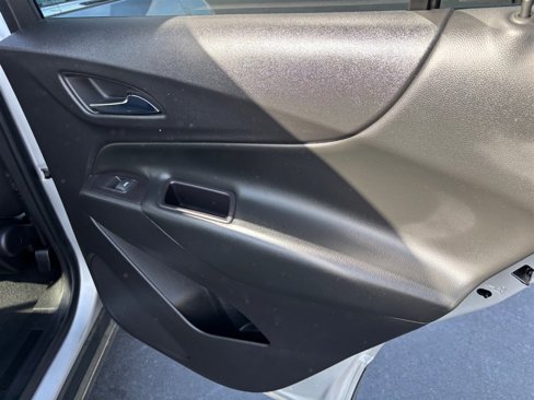 Used 2020 Chevrolet Equinox LT image 19
