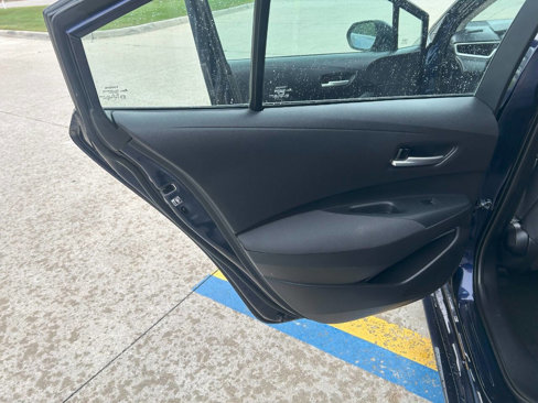 Used 2020 Toyota Corolla LE image 32