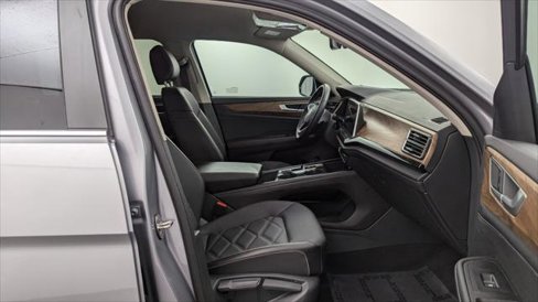 Used 2025 Volkswagen Atlas SE image 22