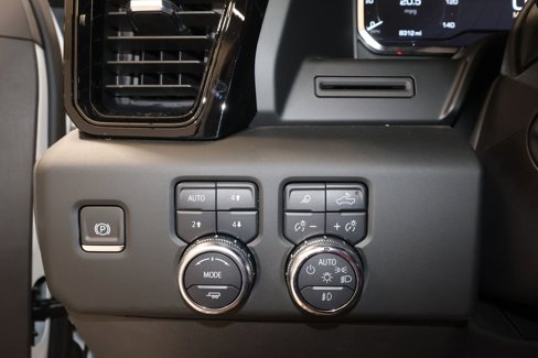Used 2024 GMC Sierra 1500 AT4 w/ AT4 Premium Package image 11