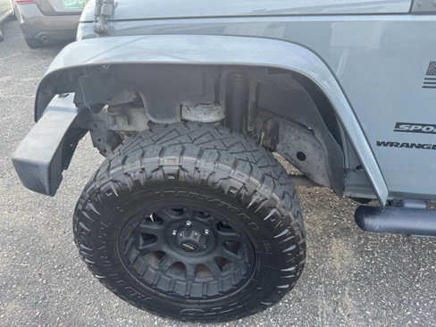 Used 2015 Jeep Wrangler Sport w/ Mopar Black Appearance Group image 10