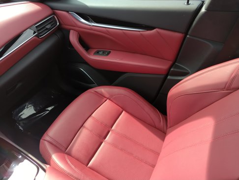 Certified 2022 Maserati Levante GT image 15