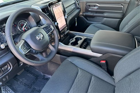 New 2026 RAM 1500 4x4 Crew Cab image 9