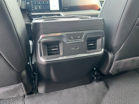 Used 2025 GMC Sierra 3500 Denali w/ Denali Reserve Package image 29