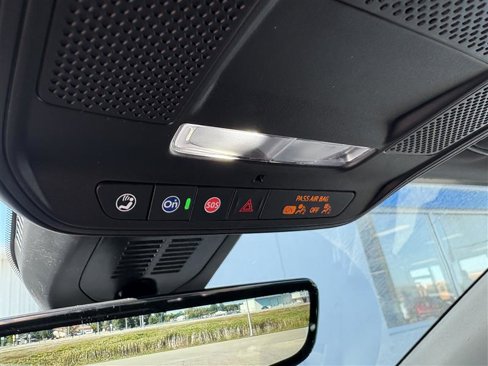 New 2026 Chevrolet Equinox LT w/ Convenience Package II image 12