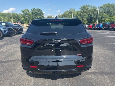 Used 2023 Chevrolet Blazer RS w/ Driver Confidence II Package image 4