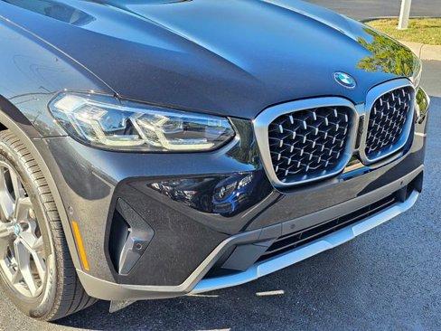 Used 2025 BMW X4 xDrive30i w/ Premium Package image 3
