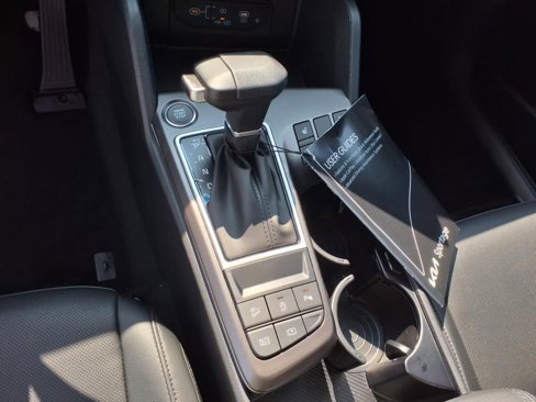 New 2026 Kia Sportage EX image 22