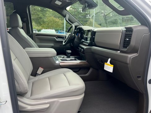 New 2026 Chevrolet Silverado 1500 LT image 17
