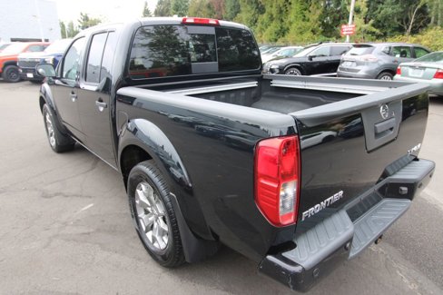 Used 2021 Nissan Frontier SV image 3