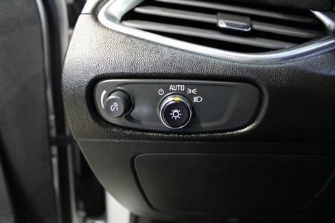 Used 2019 Chevrolet Malibu LT image 25