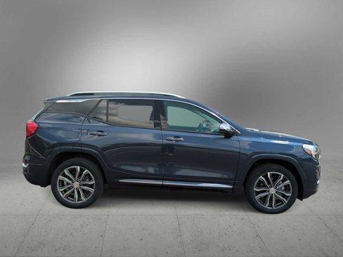 Used 2019 GMC Terrain Denali w/ LPO, Floor Liner Package image 9