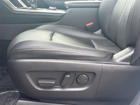 Used 2024 MAZDA CX-90 3.3 Turbo w/ Preferred Plus image 19