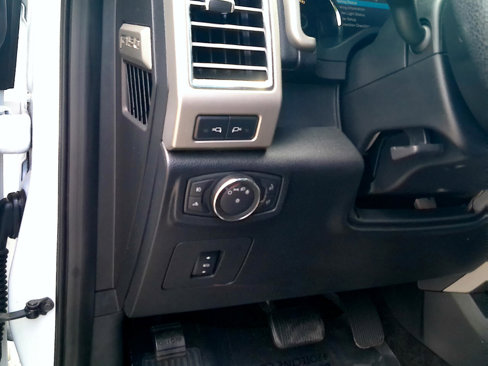 Used 2016 Ford F150 Lariat image 16