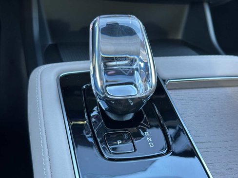 New 2026 Volvo XC90 B6 Plus w/ Protection Package Premier image 36