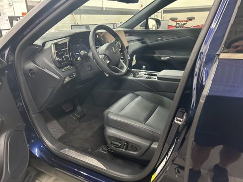 New 2025 Lexus RX 450h AWD w/ Luxury Package image 11