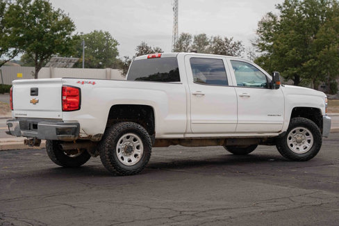 Used 2015 Chevrolet Silverado 2500 LT image 2