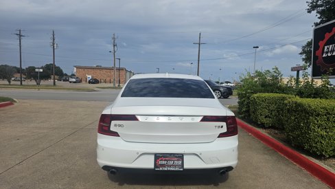 Used 2018 Volvo S90 T5 Momentum w/ Convenience Package image 4