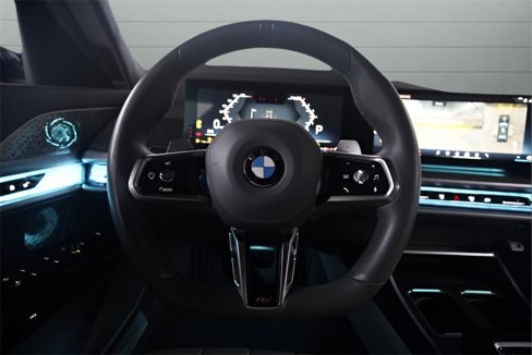 Used 2023 BMW 760i xDrive image 49