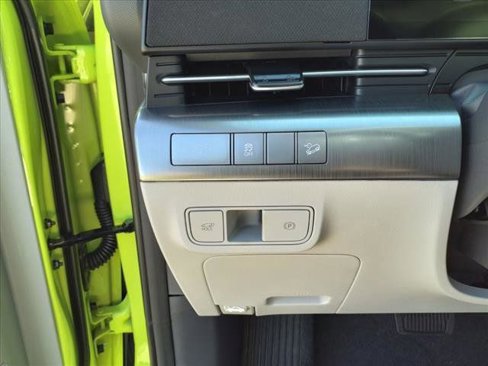 Certified 2025 Hyundai Kona Limited image 19
