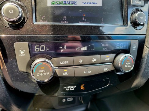Used 2020 Nissan Rogue SV image 32