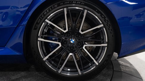Used 2026 BMW M5 w/ Executive Package image 25