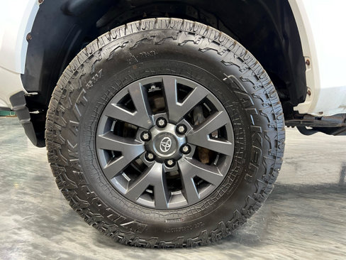 Used 2020 Toyota Tacoma SR5 image 7