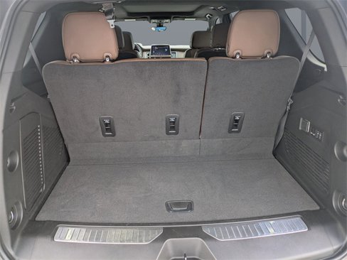 Used 2022 Chevrolet Tahoe High Country image 12