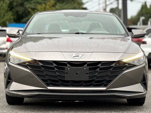 Used 2021 Hyundai Elantra SE image 8