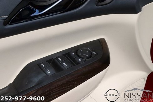 Used 2023 GMC Acadia Denali w/ Denali Ultimate Package image 11