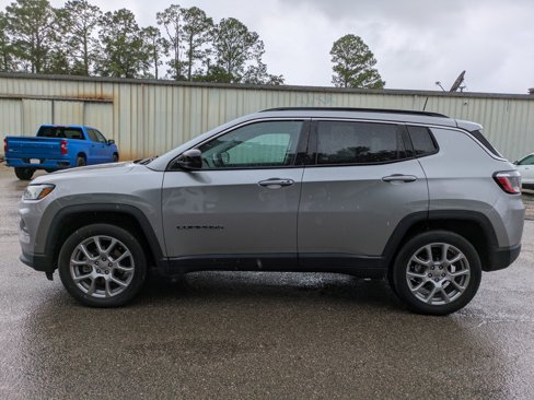 Used 2022 Jeep Compass Latitude image 7