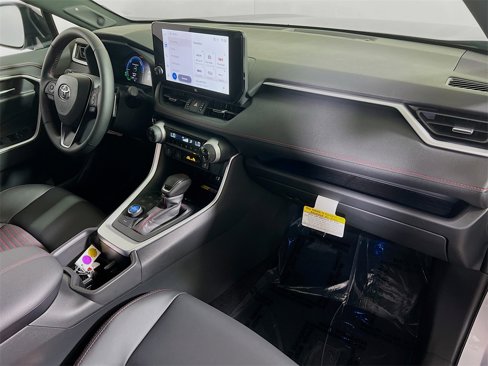 Certified 2025 Toyota RAV4 XSE image 25