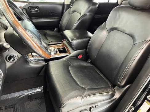 Used 2017 INFINITI QX80 Limited w/ Driver Assistance Package image 10