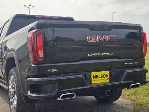 New 2026 GMC Sierra 1500 Denali w/ Denali Reserve Package image 3