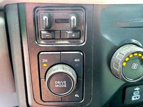 Used 2024 Ford F350 XLT image 35