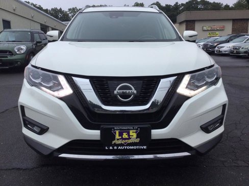 Used 2017 Nissan Rogue SL w/ SL Premium Package image 2