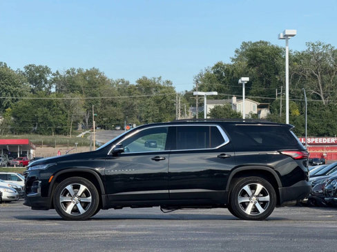 Used 2023 Chevrolet Traverse LT w/ LT Premium Package image 4