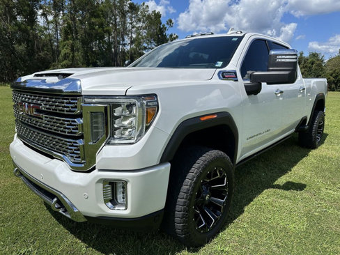 Used 2022 GMC Sierra 2500 Denali w/ Denali Ultimate Package image 1