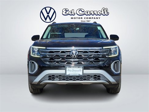 New 2025 Volkswagen Atlas Peak Edition SE image 2