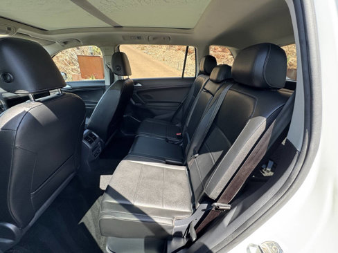 Used 2019 Volkswagen Tiguan SE image 12