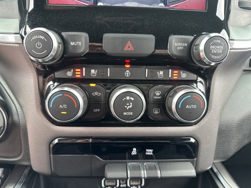 Used 2023 RAM 1500 Laramie image 41